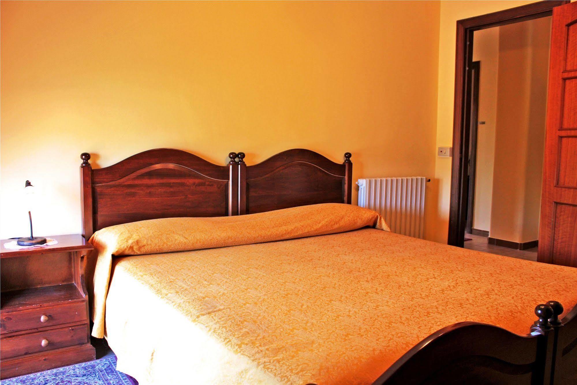 Bed and Breakfast Ai Tre Parchi Bed And Bike à Randazzo Extérieur photo